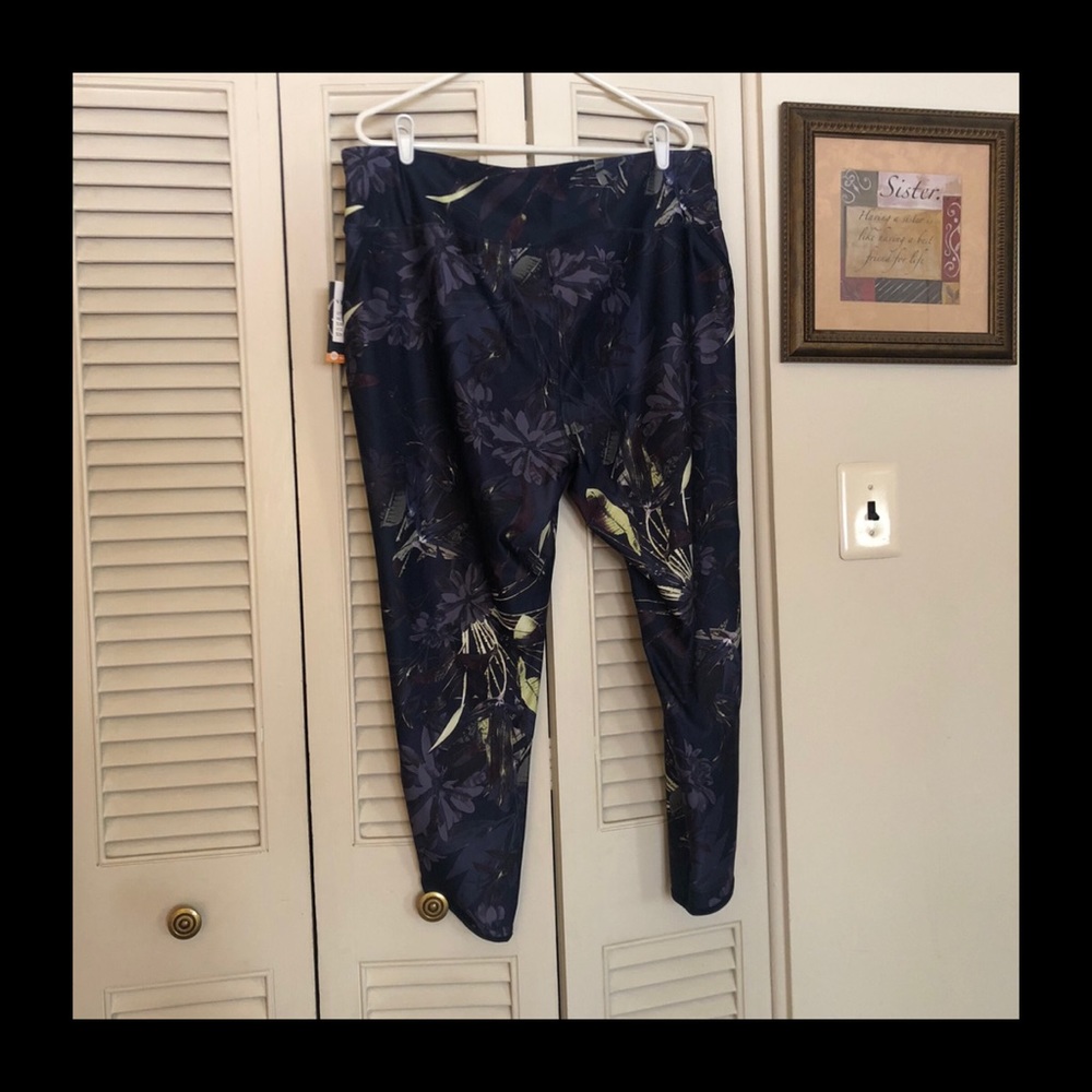 NWT Jockey Plus Size Moisture Wicking Legging